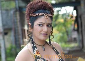 Appavi working stills  photo 6