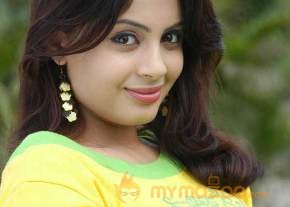 Appavi working stills  photo 2