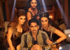 Aranmanai 2 Tamil amil Movie Stills photo 13