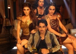 Aranmanai 2 Tamil amil Movie Stills photo 11