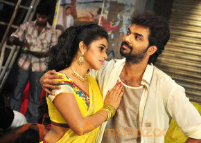 Arjunan Kadhali Movie Stills photo 12