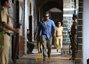 Arrambam New Movie Stills  photo 89