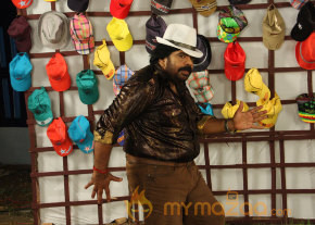 Arya Surya Movie Stills  photo 35