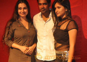 Athiyayam Movie Onlocation Stills  photo 7