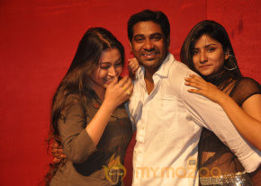 Athiyayam Movie Onlocation Stills  photo 40