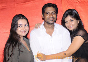 Athiyayam Movie Onlocation Stills  photo 20