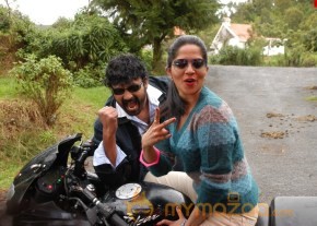 Avan Aval New Tamil Movie Stills photo 4