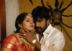 Avan Aval New Tamil Movie Stills photo 6