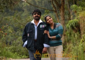 Avan Aval New Tamil Movie Stills photo 7