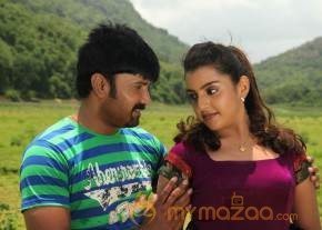 Bhuvanak Kadu Movie Stills  photo 12