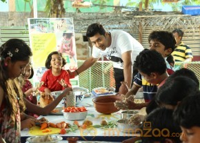 Bindhu madhvai in Pasanga 2 Tamil Movie New Stills photo 2