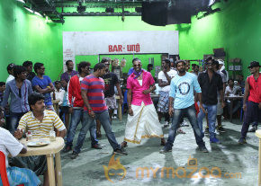Cricketer Dwayne Bravo At Ula Movie Onlocation Stills  photo 13