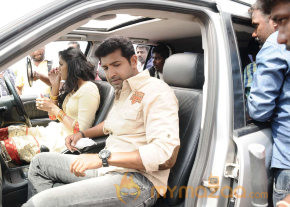 Deal Movie Working Stills 