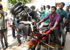 Deal Movie Working Stills photo 17