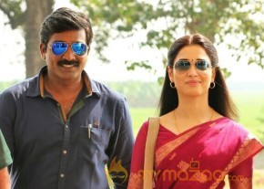 Dharma Durai Romantic Stills photo 11