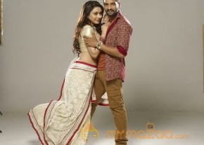 Dhillukku Dhuttu Movie Stills photo 9