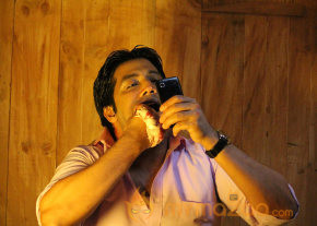 En Uyir En Kaiyil Movie Stills & Wallpapers  photo 20