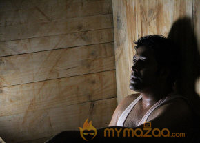 En Uyir En Kaiyil Movie Stills & Wallpapers  photo 23