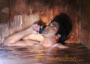 En Uyir En Kaiyil Movie Stills & Wallpapers  photo 5