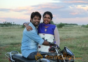 Enakku Veru Engum Kilaigal Kidaiyathu Movie Stills photo 13