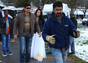  Endrendrum Punnagai Movie Stills 