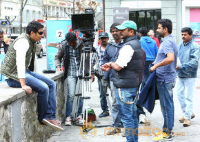  Endrendrum Punnagai Movie Stills  photo 17