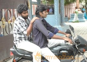 Endrume Aandham Movie Stills 