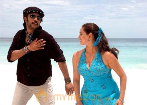 Guru Shishyan 2010 Movie Stills photo 32