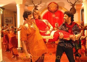 Guru Shishyan 2010 Movie Stills photo 7