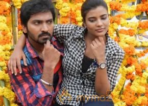 Hello Nan Peai Pesuren Movie Latest Stills photo 4