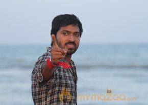 Hello Nan Peai Pesuren Movie Latest Stills photo 2