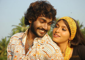 Ilamai Kadhal Movie Stills photo 33