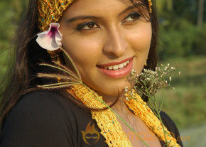 Ilamai Kadhal Movie Stills photo 17