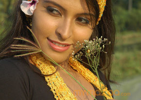 Ilamai Kadhal Movie Stills photo 15