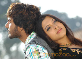 Ilamai Kadhal Movie Stills photo 38