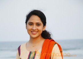 Indru Netru Nalai Movie New Stills photo 10
