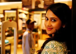 Indru Netru Nalai Movie New Stills photo 17