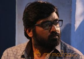 Iraivi Movie Latest Stills photo 15