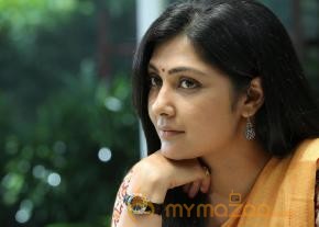 Iraivi Movie Latest Stills photo 6