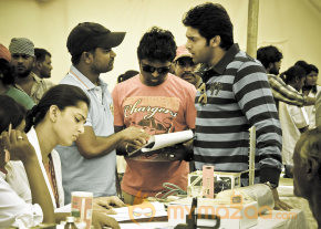 Irandam Ulagam Movie Stills  photo 6
