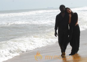 Jigina Tamil movie latest stills photo 10