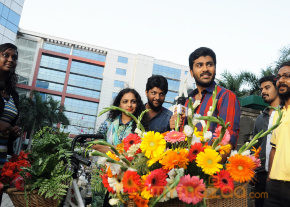JK Enum Nanbanin Vaazhkai Movie Stills  photo 7