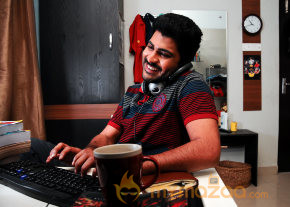 JK Enum Nanbanin Vaazhkai Movie Stills  photo 46