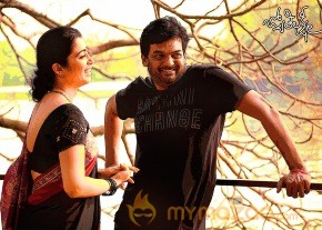 Jyothi Lakshmi Movie Working Stills photo 12