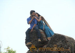 Kadhal Solla Aasai Movie Stills  photo 4