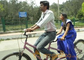 Kadhal Theeyai Kaiyil Edu Movie Stills  photo 37