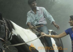 Kadhal Theeyai Kaiyil Edu Movie Stills  photo 12