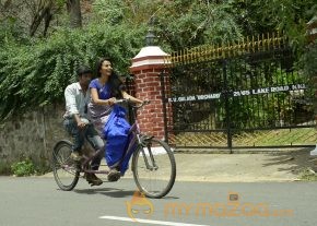 Kadhal Theeyai Kaiyil Edu Movie Stills  photo 21