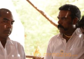 Kadhal Theeyai Kaiyil Edu Movie Stills  photo 16
