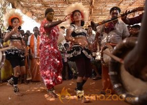 Kadhal Theeyai Kaiyil Edu Movie Stills  photo 32